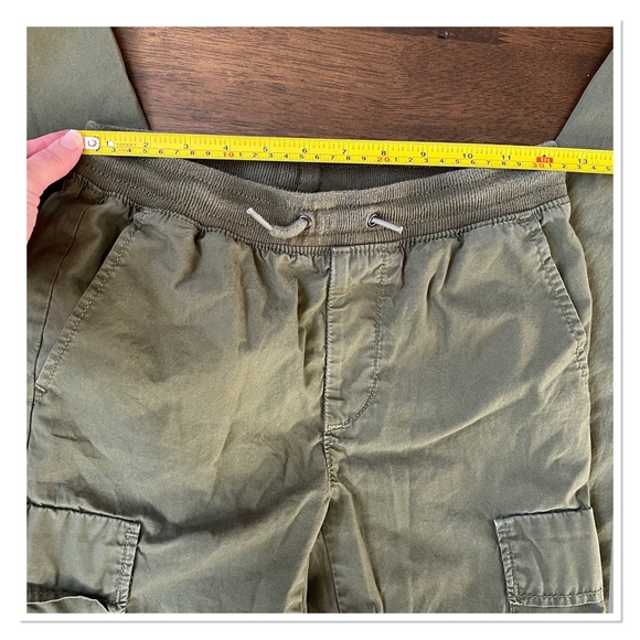 GAP Boys Lightweight Cargo Pants - Picture 6 of 9
